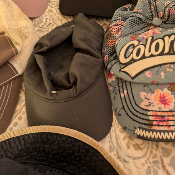 Assorted Caps Collection - Picture 5 of 12